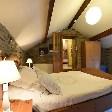 At The Calm Way In The Center *